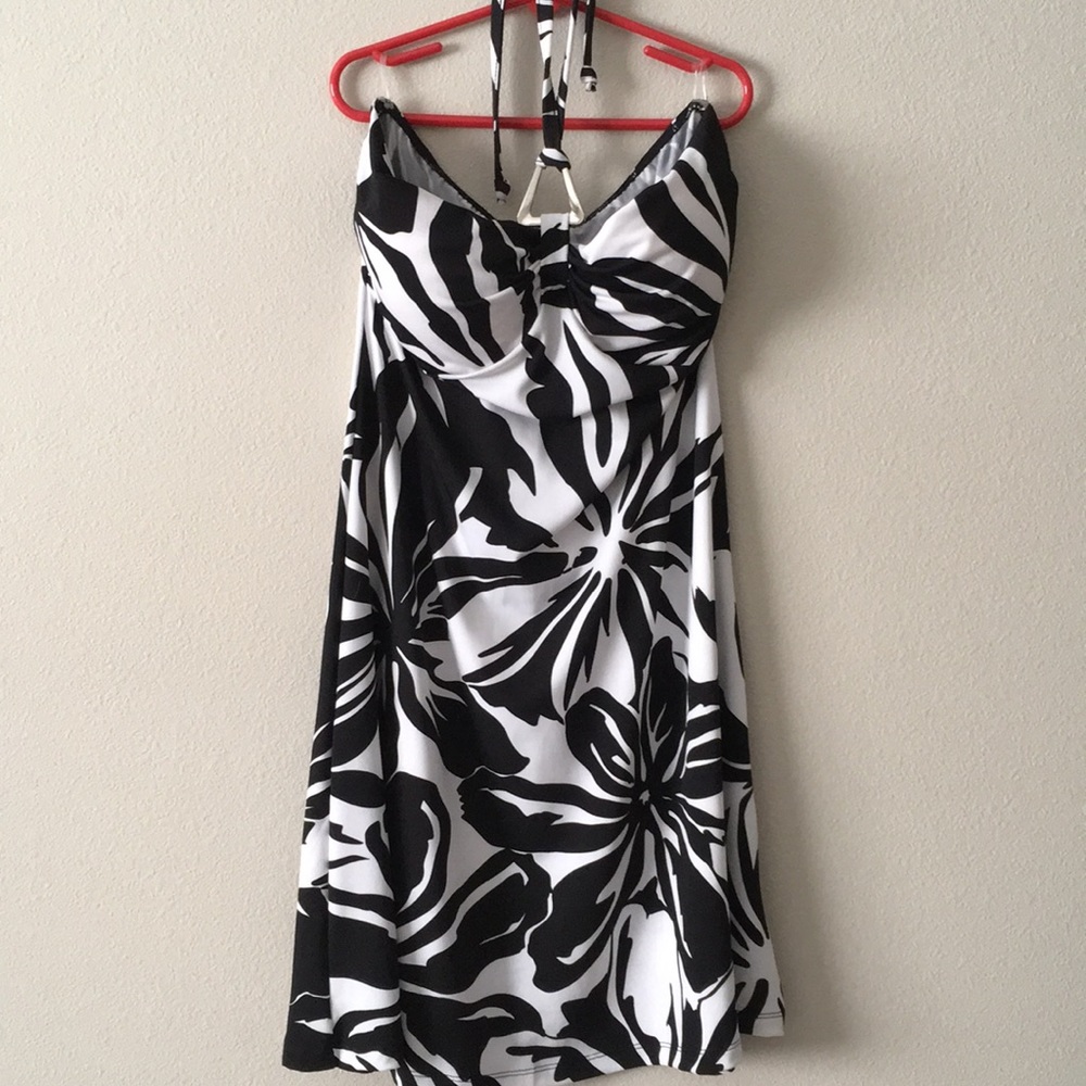 Black and White Swim dress Rapzwear M